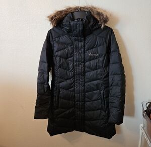 Marmot Women's Black Puffer Coat with Faux Fur Trim Hood